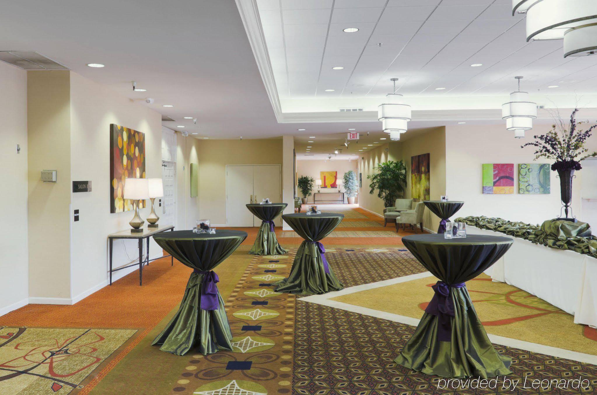 Doubletree By Hilton Tucson-Reid Park Hotel Екстериор снимка