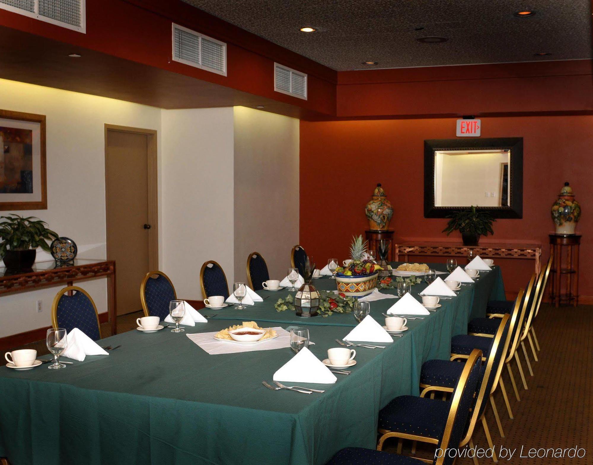Doubletree By Hilton Tucson-Reid Park Hotel Ресторант снимка